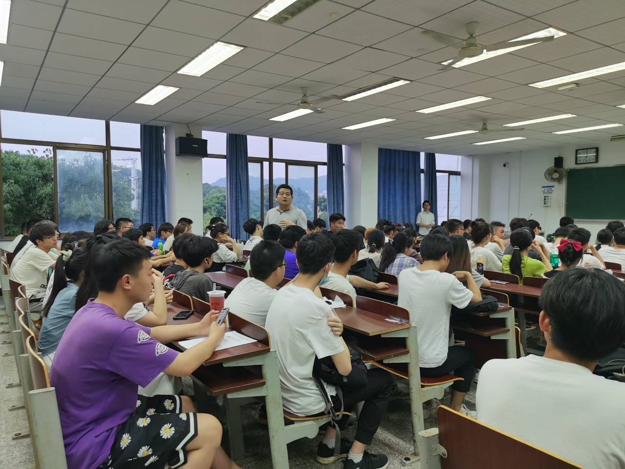 专业分流宣讲照片1